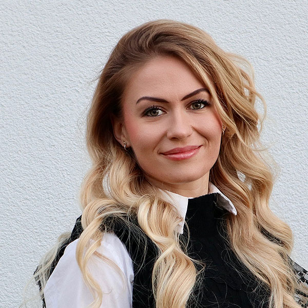 Sabrina, Marcels Schwester