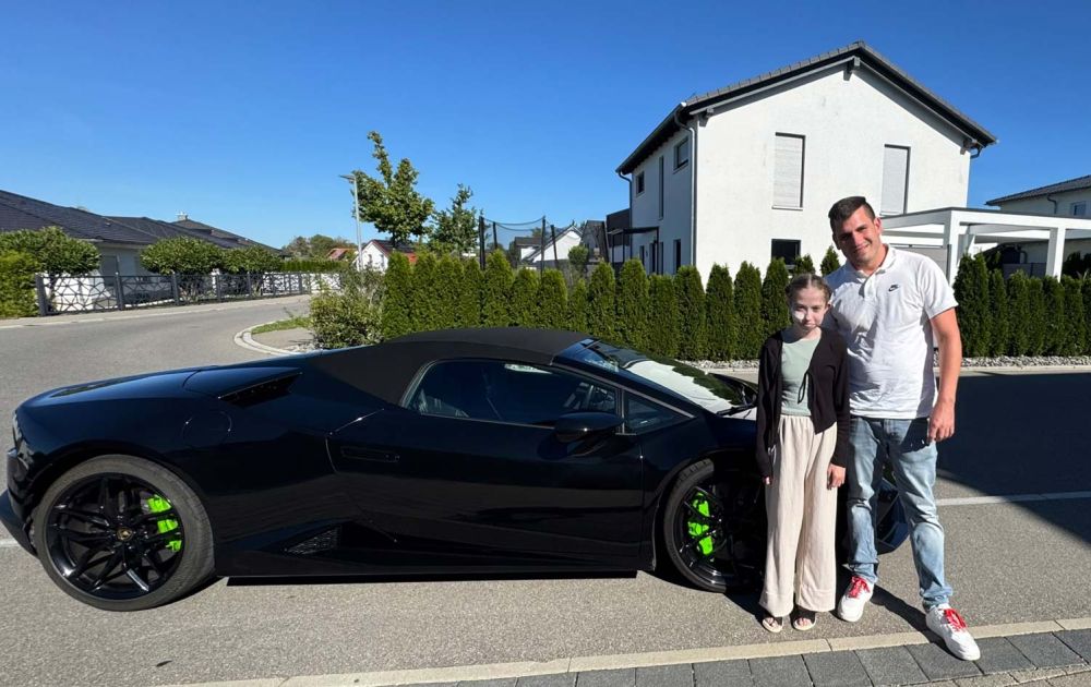 Jana und der Lamorghini