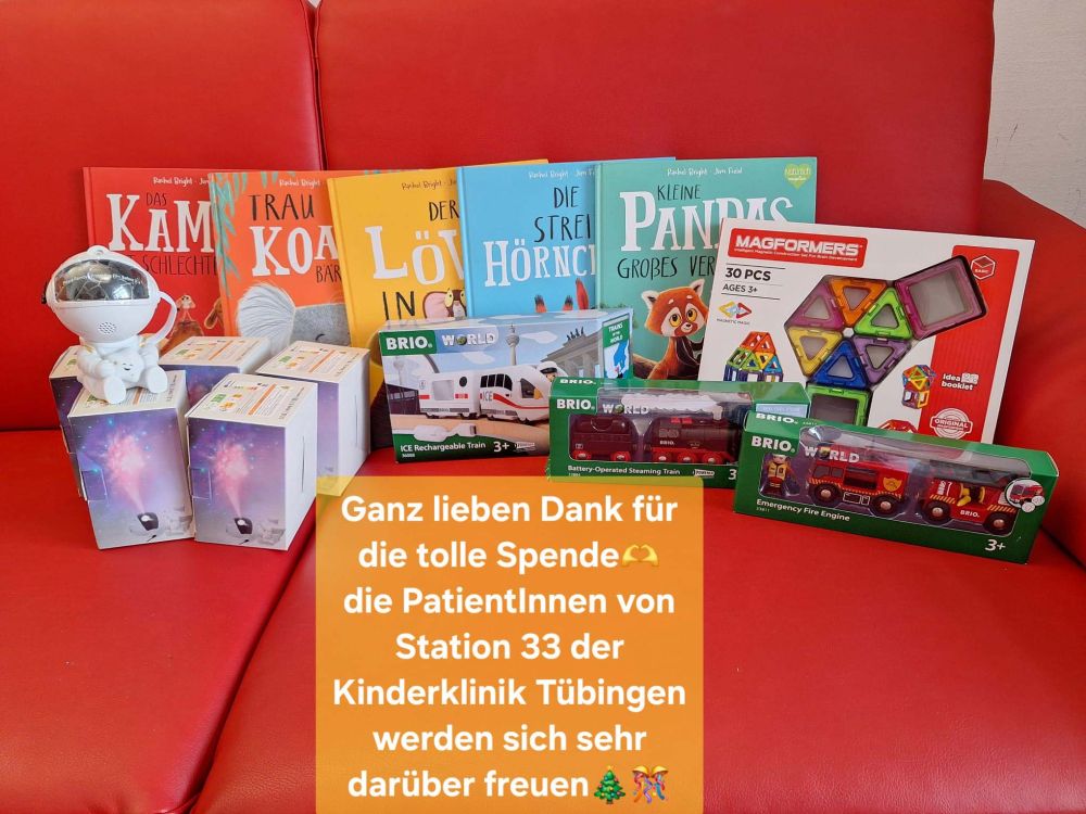 Bücher und Spielzeug