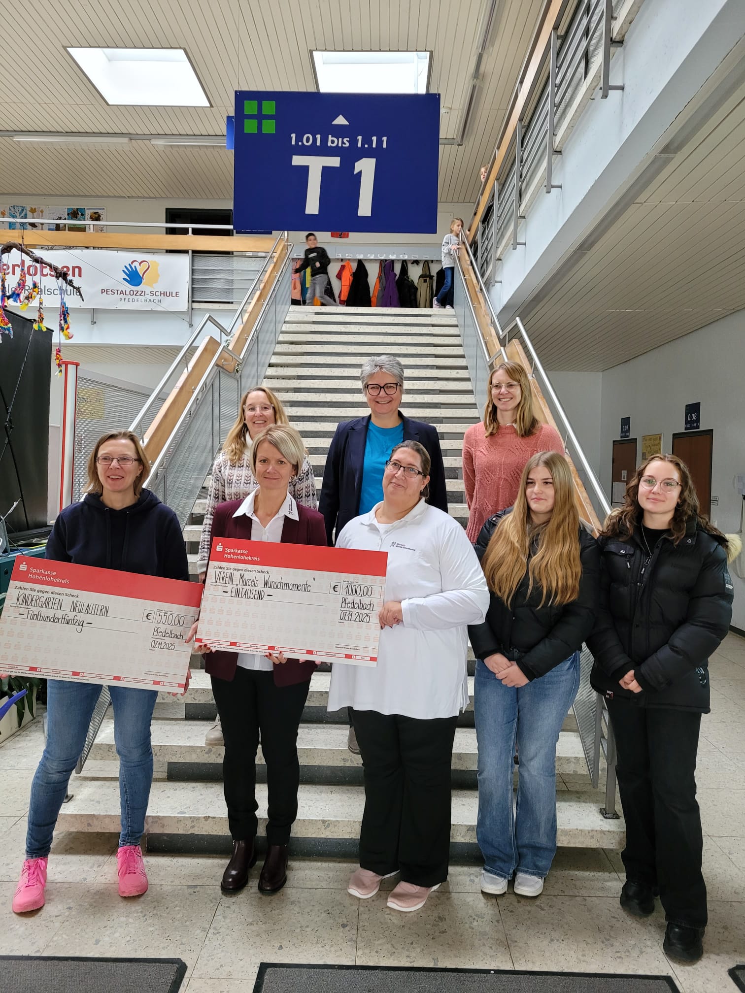 Spendenübergabe durch die Pestalozzi Schule